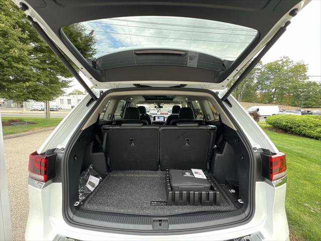 New 2026 Volkswagen Atlas SEL Premium R-Line image 24
