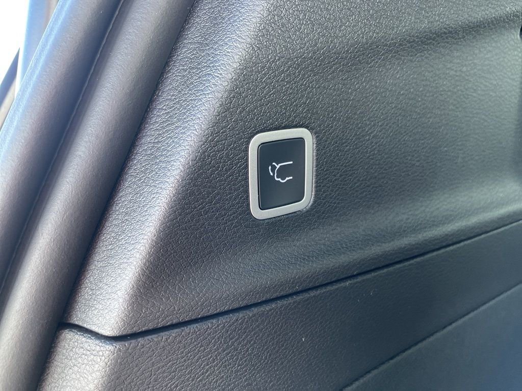 New 2026 Chrysler Pacifica Limited image 15