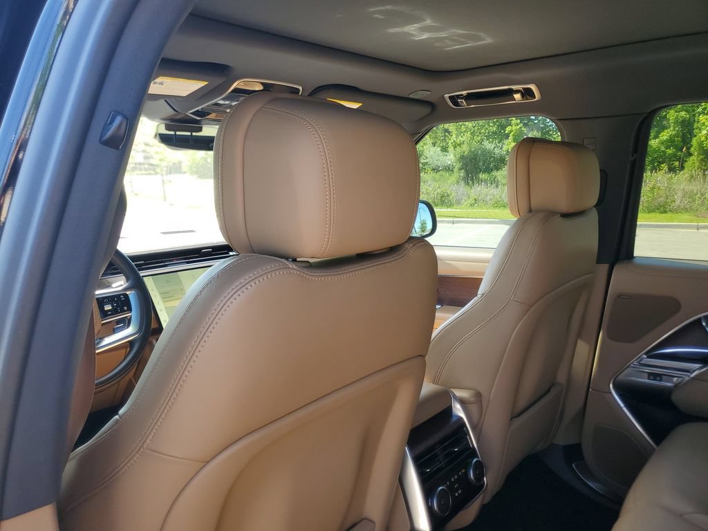 Certified 2023 Land Rover Range Rover SE AWD/4WD image 27