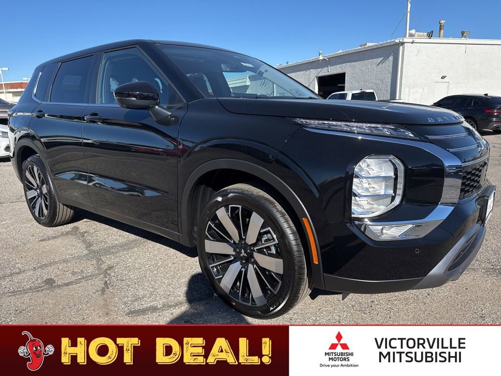 New 2026 Mitsubishi Outlander SE image 1