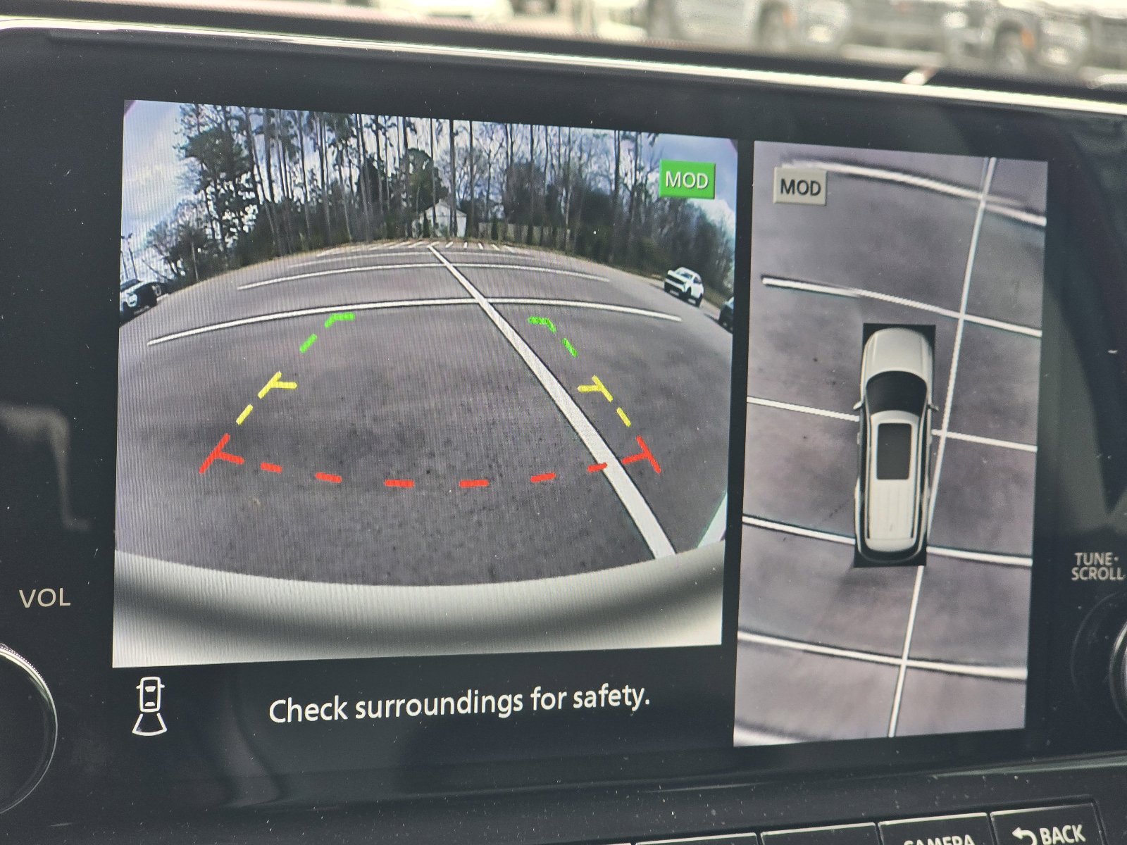 Used 2023 Nissan Pathfinder Platinum image 19