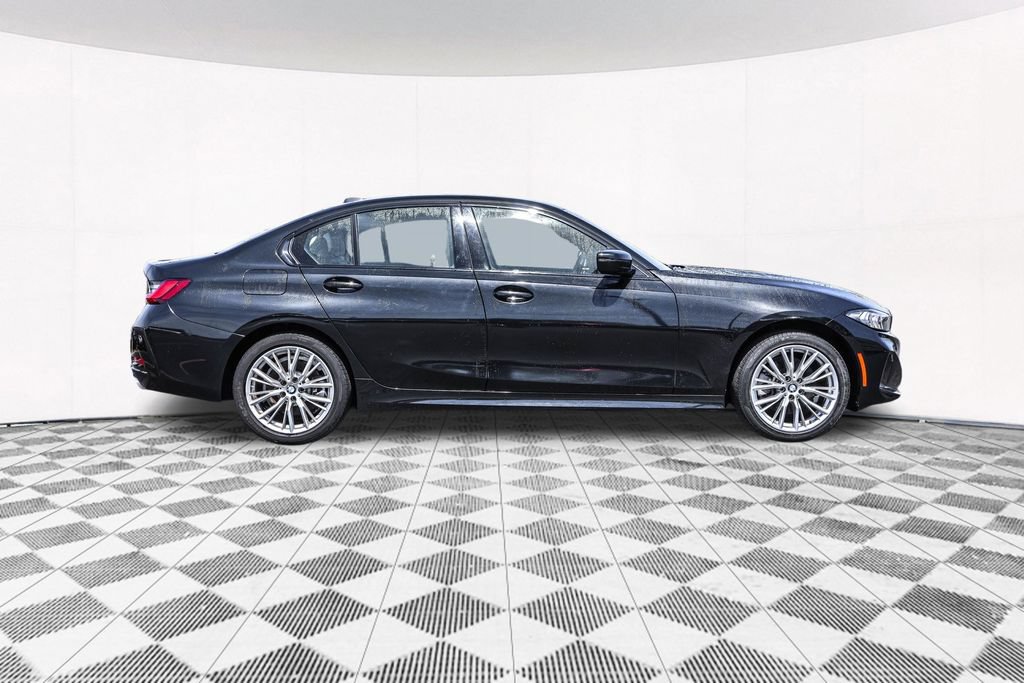 Used 2023 BMW 330i xDrive Sedan w/ Driving Assistance Package AWD/4WD image 13