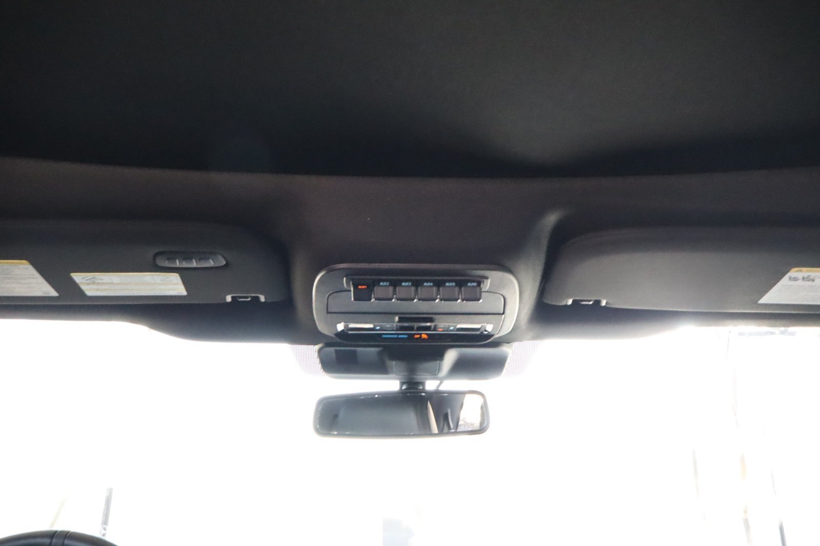 Used 2025 Ford F150 Raptor AWD/4WD image 34
