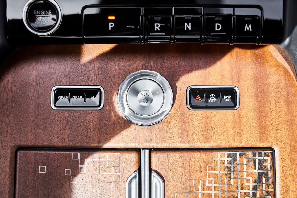 Used 2025 Lincoln Navigator Black Label AWD/4WD image 74