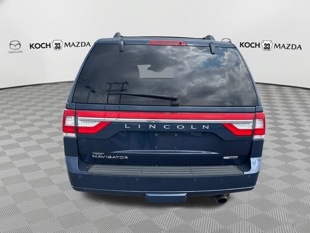 Used 2015 Lincoln Navigator 4WD image 6