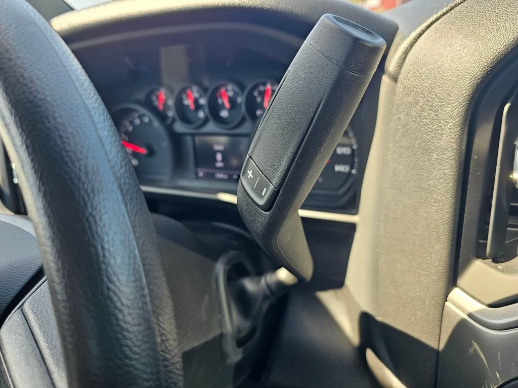 Used 2025 Chevrolet Silverado 1500 W/T RWD image 24