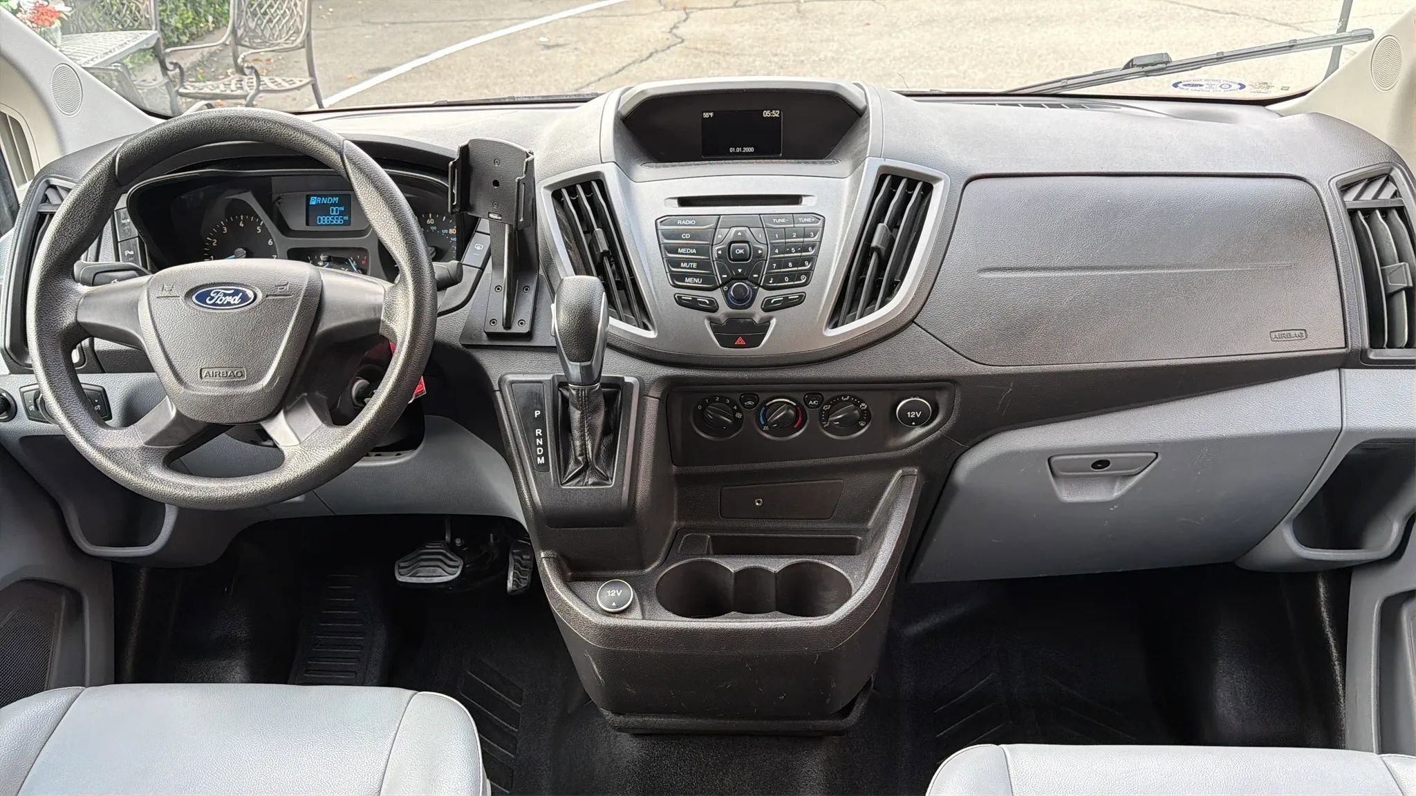 Used 2018 Ford Transit 150 XL RWD image 17