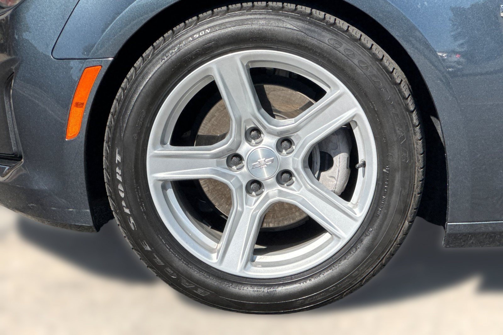 Used 2023 Chevrolet Camaro LT RWD image 13