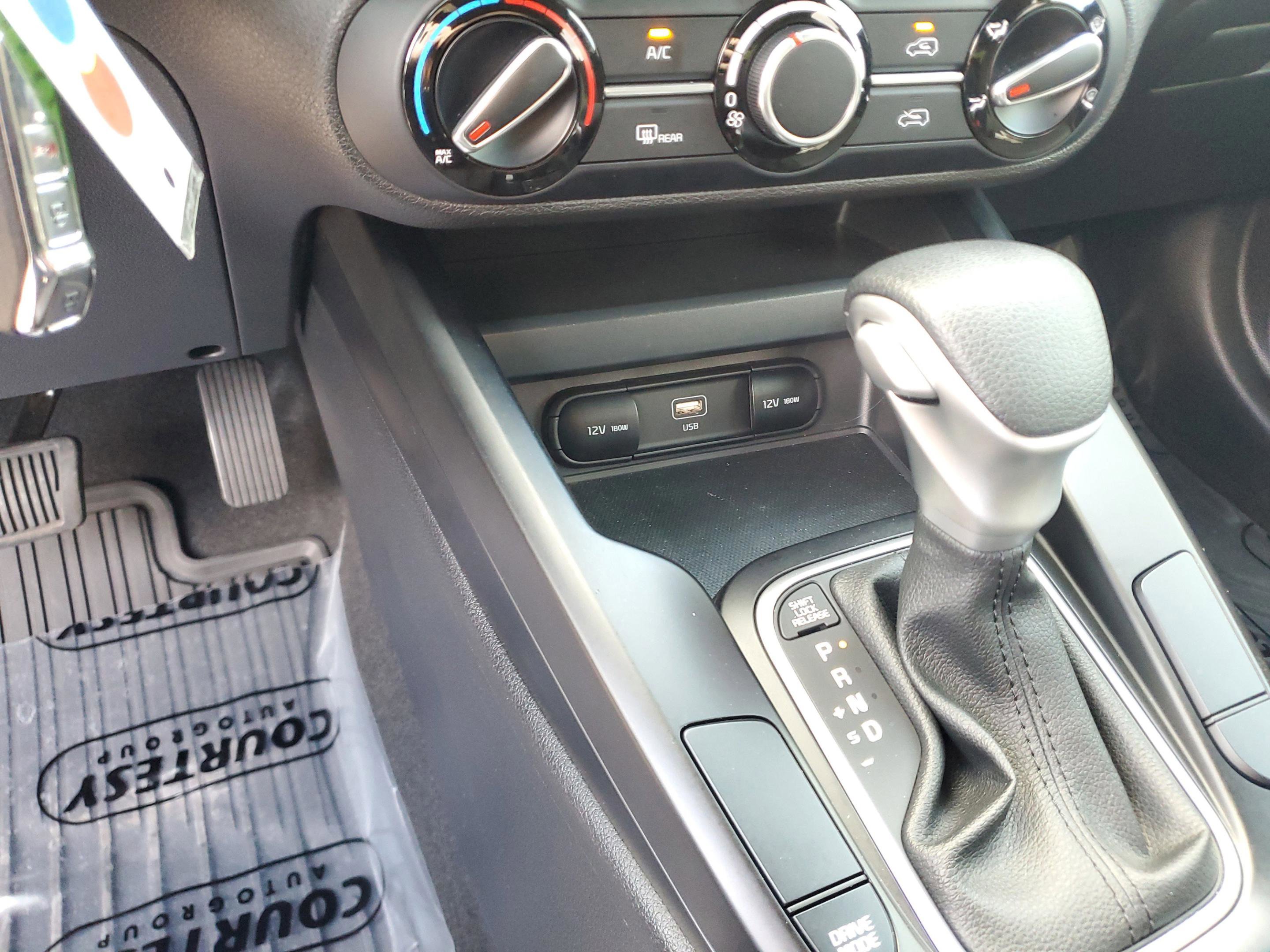 Certified 2024 Kia Soul LX w/ Option Group 015 FWD image 22