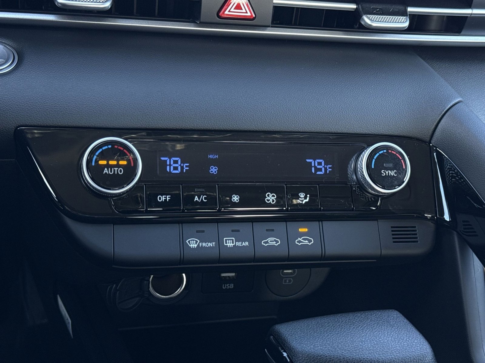 New 2026 Hyundai Elantra Blue image 20