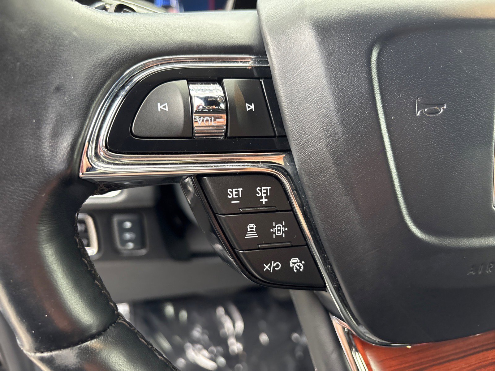 Used 2024 Lincoln Navigator Reserve image 29