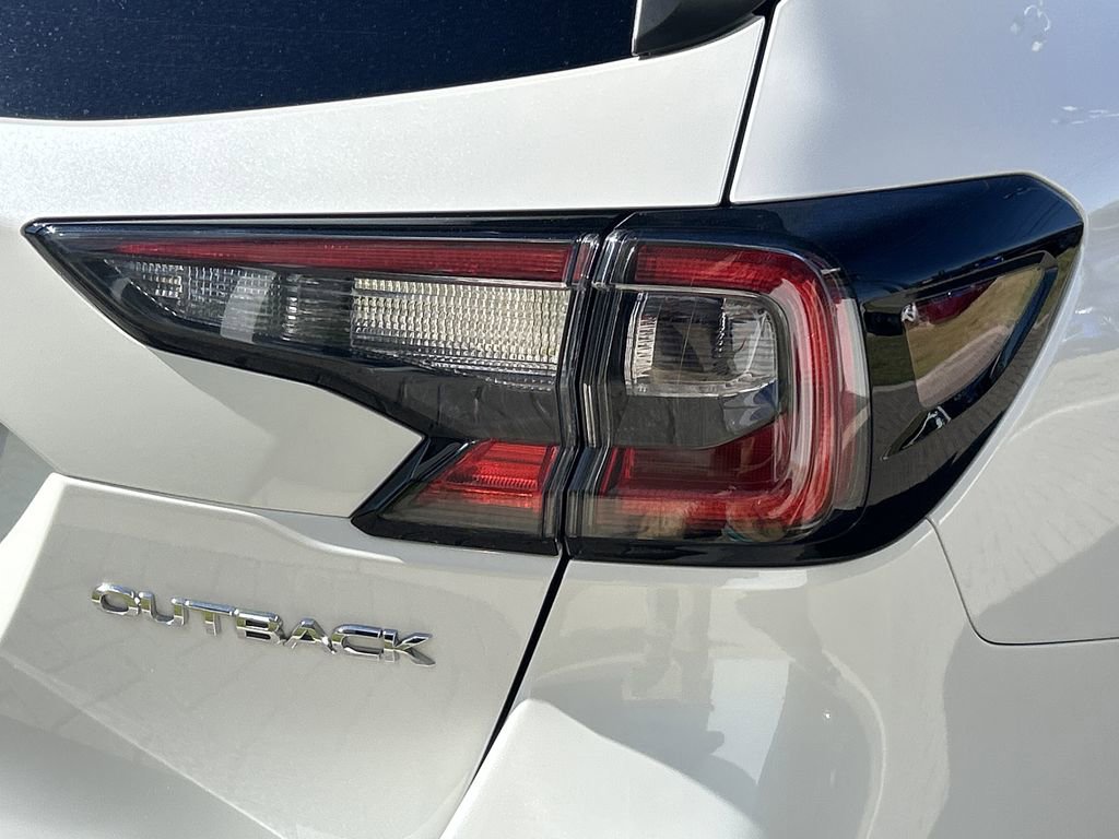 Used 2020 Subaru Outback Premium w/ Popular Package #1 image 9