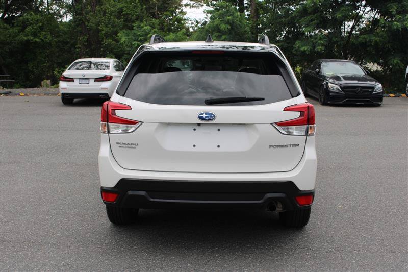 Used 2024 Subaru Forester Premium AWD/4WD image 7