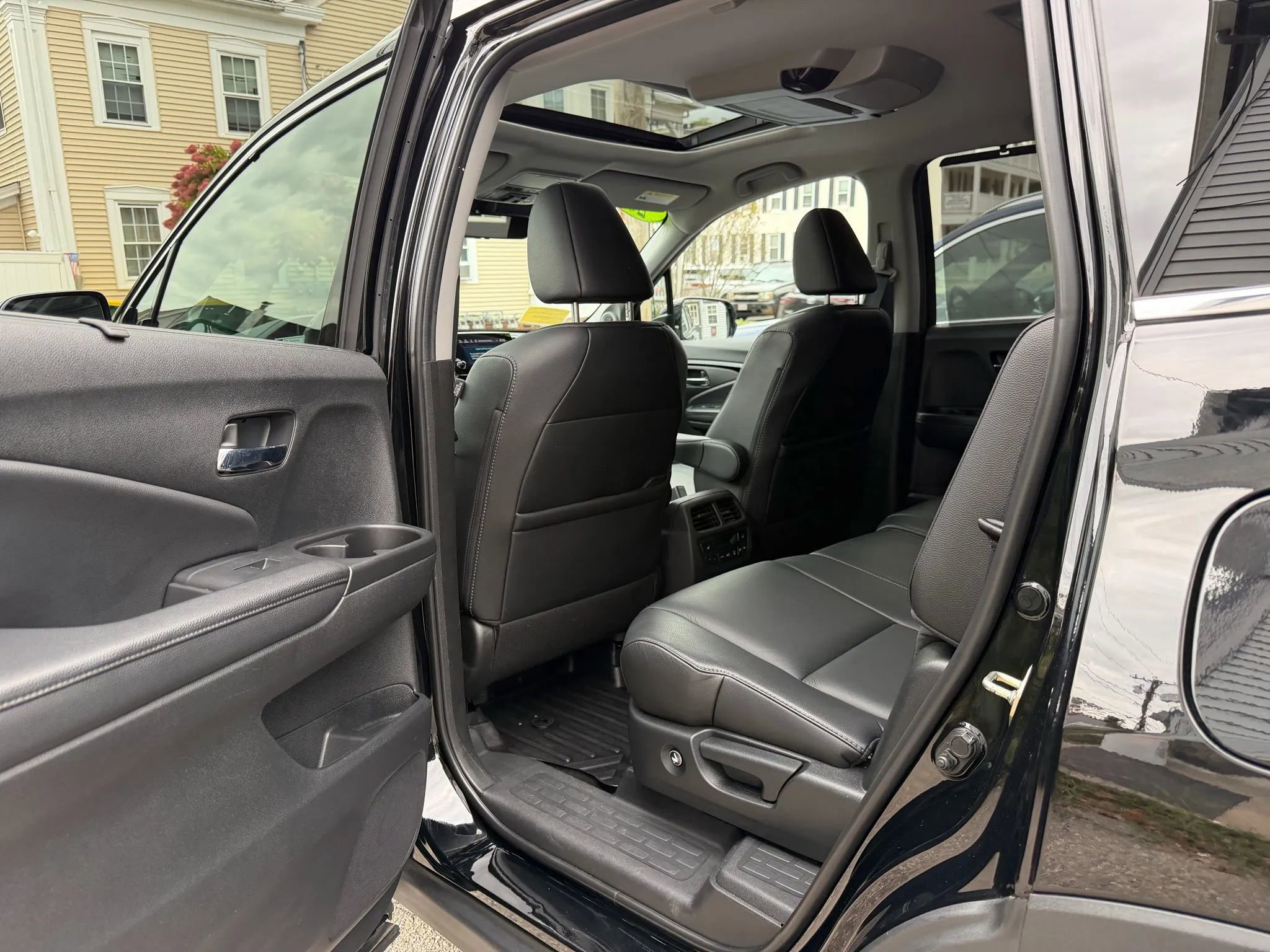 Used 2020 Honda Pilot Touring image 20