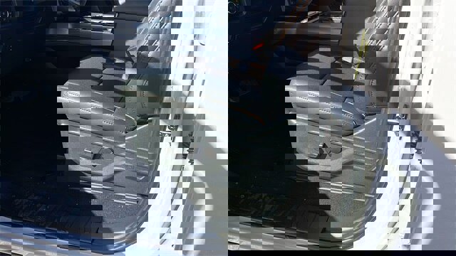 New 2025 Ford F350 Lariat w/ Lariat Ultimate Package image 15