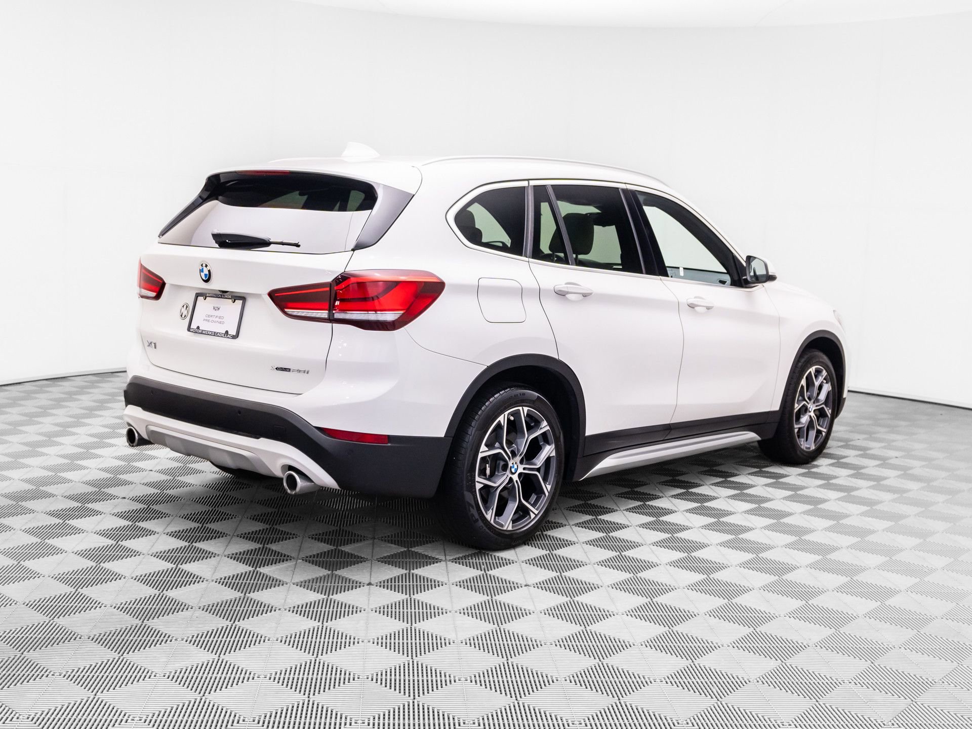 Used 2020 BMW X1 xDrive28i w/ Premium Package AWD/4WD image 6