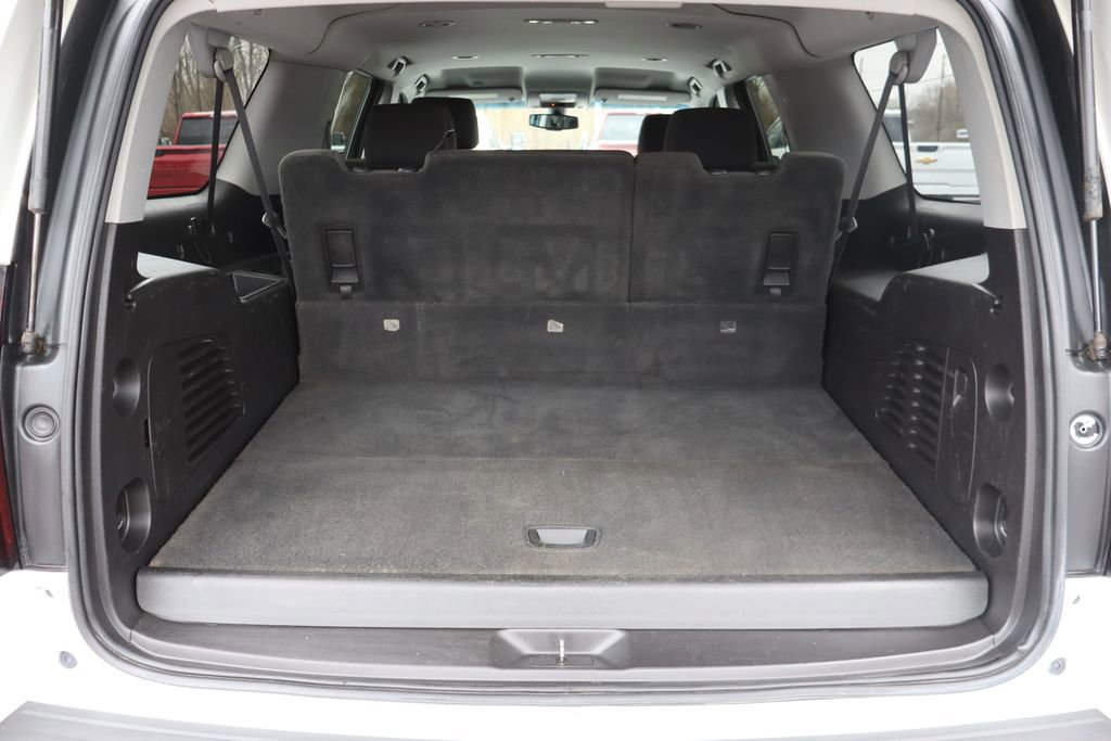 Used 2015 Chevrolet Suburban LS image 23