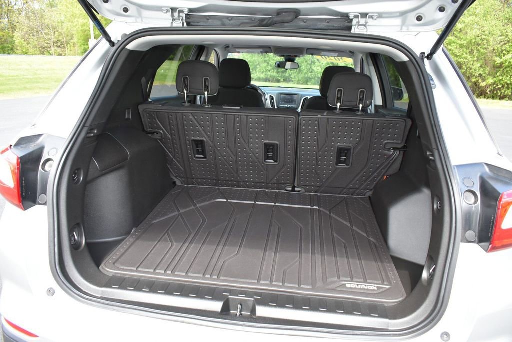 Used 2020 Chevrolet Equinox LS w/ LS Convenience Package FWD image 28