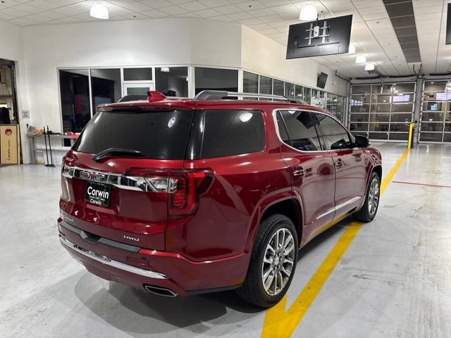 Used 2023 GMC Acadia Denali w/ Denali Ultimate Package AWD/4WD image 8