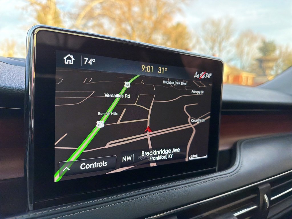 Used 2021 Lincoln Corsair Reserve w/ Equipment Group 201A image 10