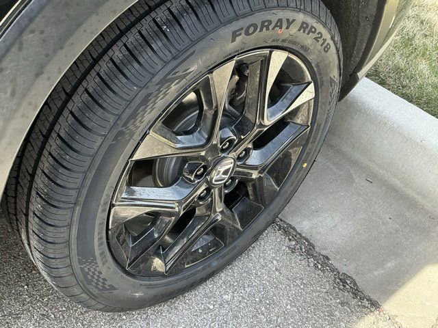 Used 2025 Honda HR-V Sport image 16