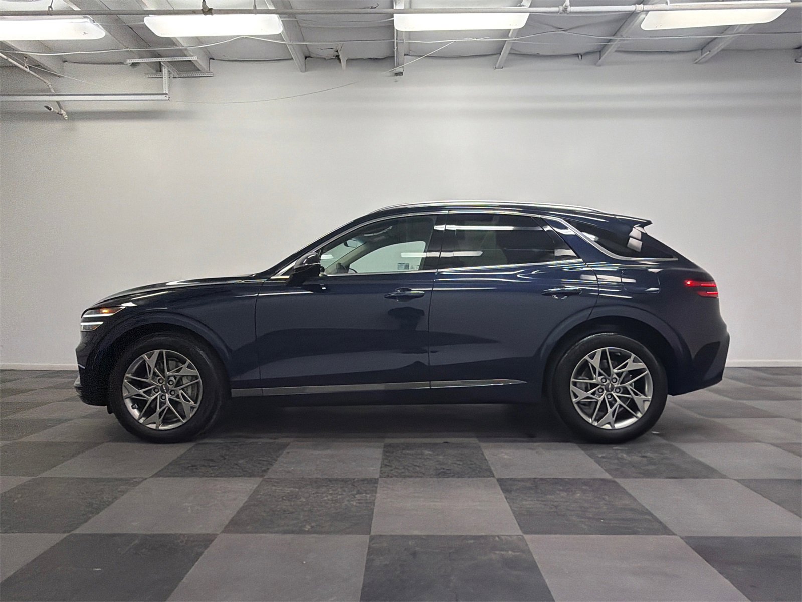 Used 2025 Genesis GV70 2.5T image 4