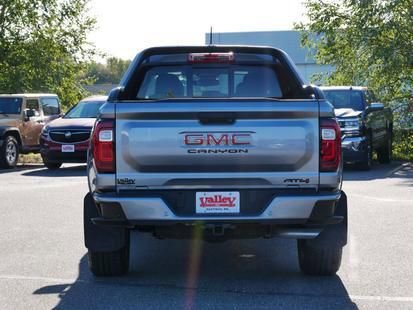 Used 2025 GMC Canyon AT4 w/ Nightfall Edition image 31