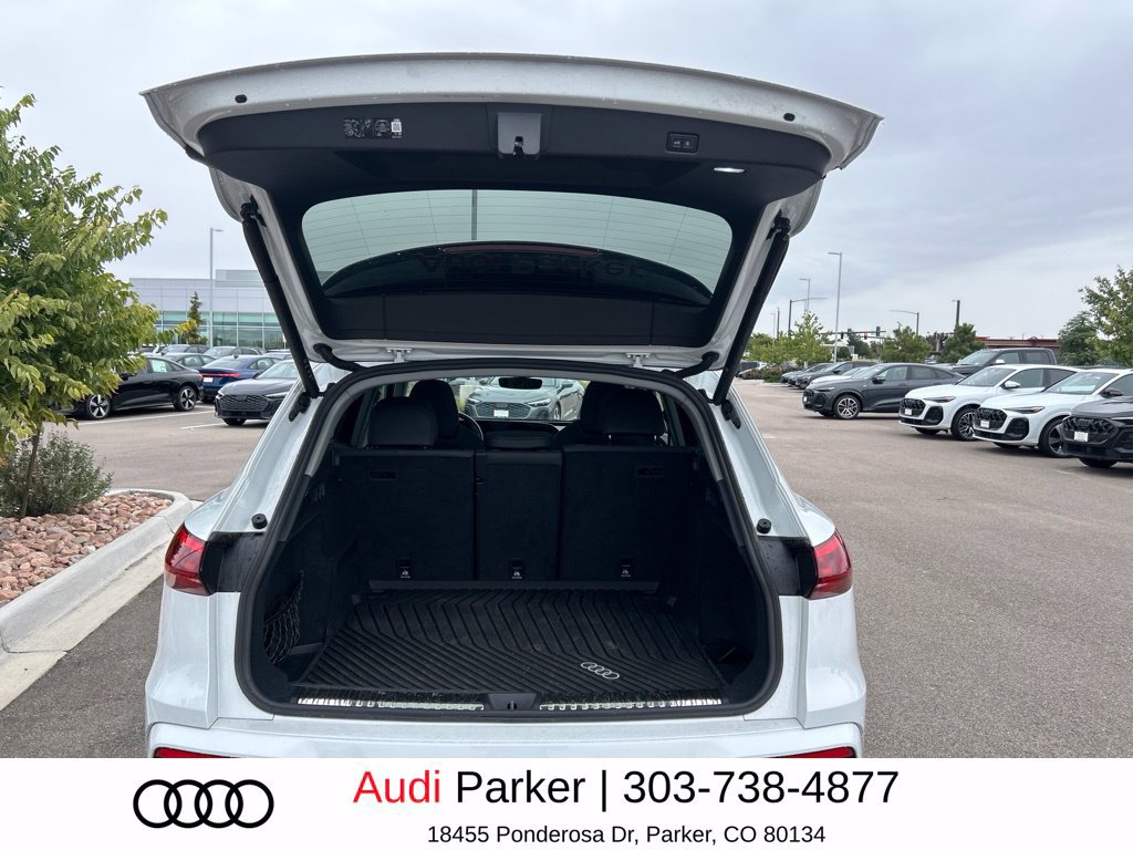 Used 2025 Audi Q5 Premium Plus w/ Premium Plus AWD/4WD image 6