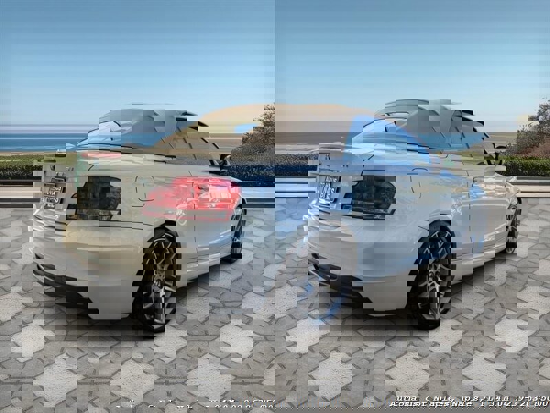 Used 2013 BMW 135i Convertible image 8