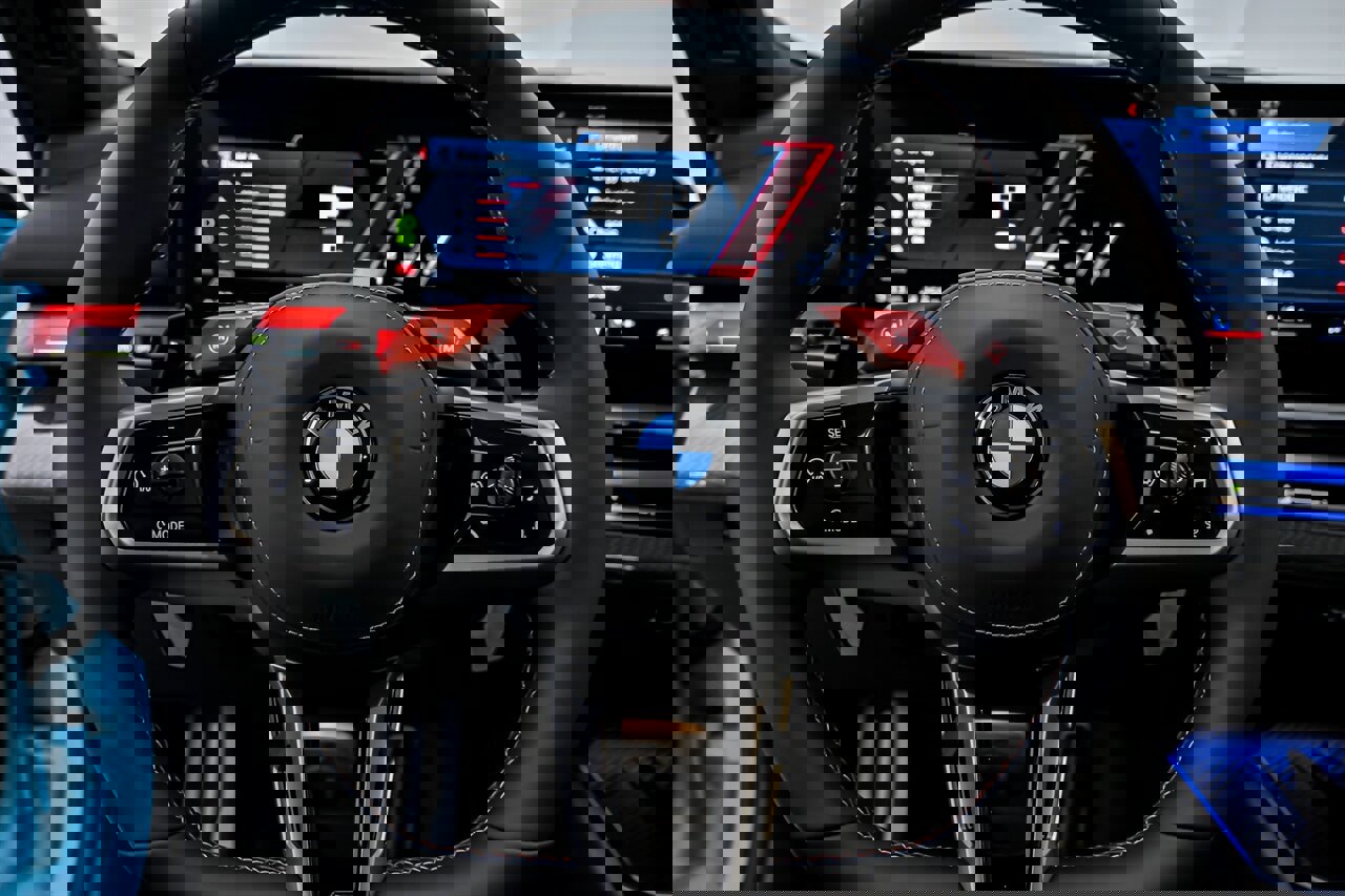 Used 2026 BMW M5 Touring w/ Executive Package image 29