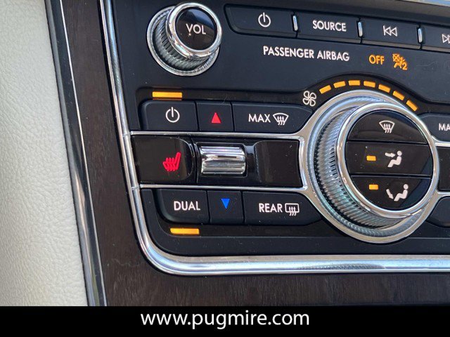 Used 2018 Lincoln Continental Select image 33