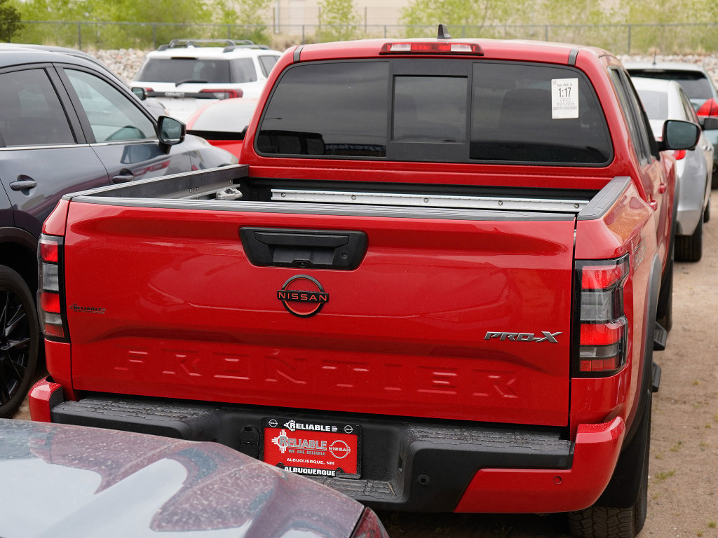 Used 2022 Nissan Frontier Pro-X image 8
