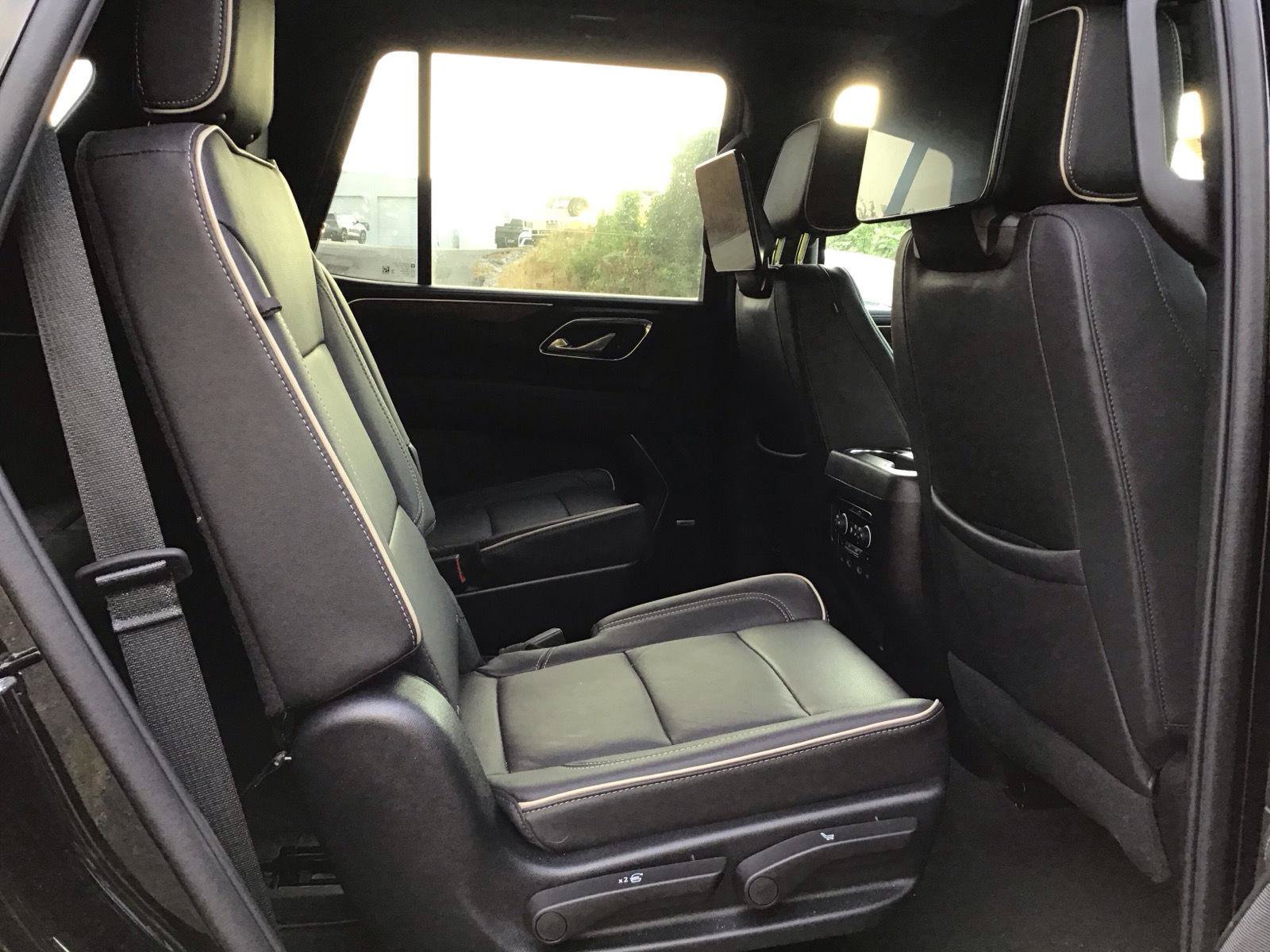 Used 2023 Chevrolet Tahoe Premier w/ Max Trailering Package AWD/4WD image 4