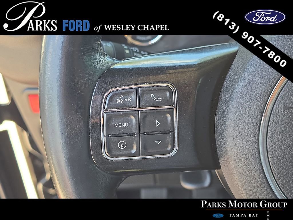 Used 2017 Jeep Wrangler Unlimited Rubicon AWD/4WD image 27