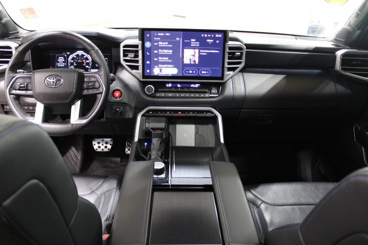Used 2025 Toyota Tundra Platinum w/ TRD Off-Road Package AWD/4WD image 32