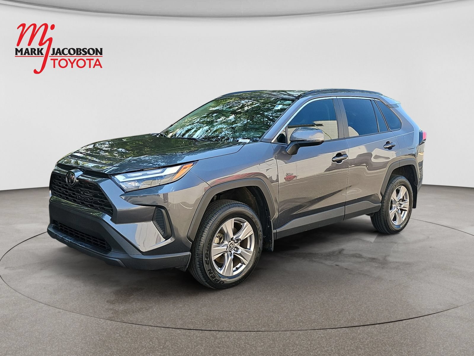 Used 2023 Toyota RAV4 XLE FWD image 1