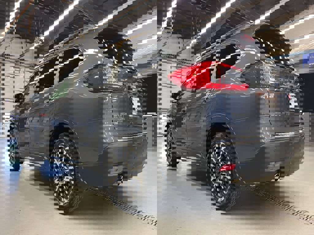 Used 2024 Subaru Ascent Touring image 5