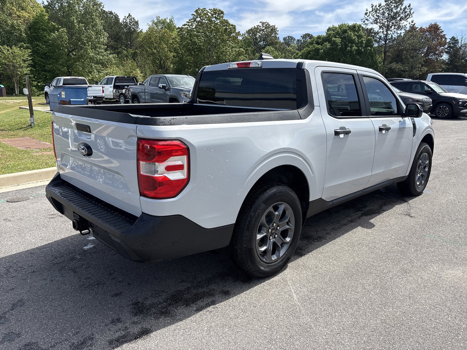 Used 2025 Ford Maverick XLT w/ Equipment Group 301A image 10