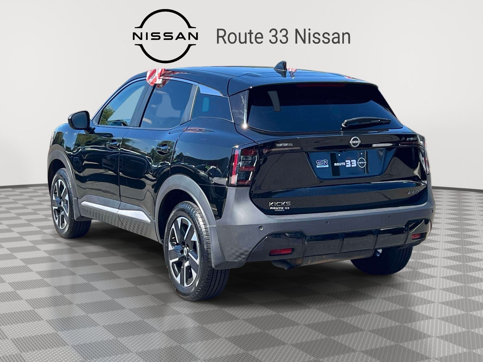 Used 2025 Nissan Kicks SV AWD/4WD image 3