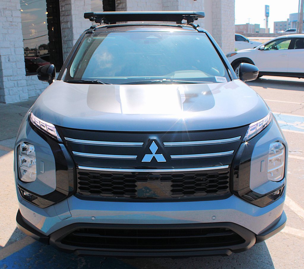 New 2025 Mitsubishi Outlander SE image 6