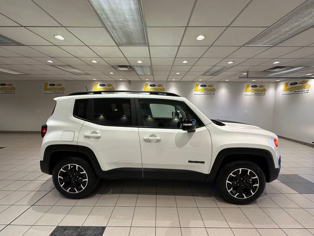 Used 2023 Jeep Renegade Latitude image 3