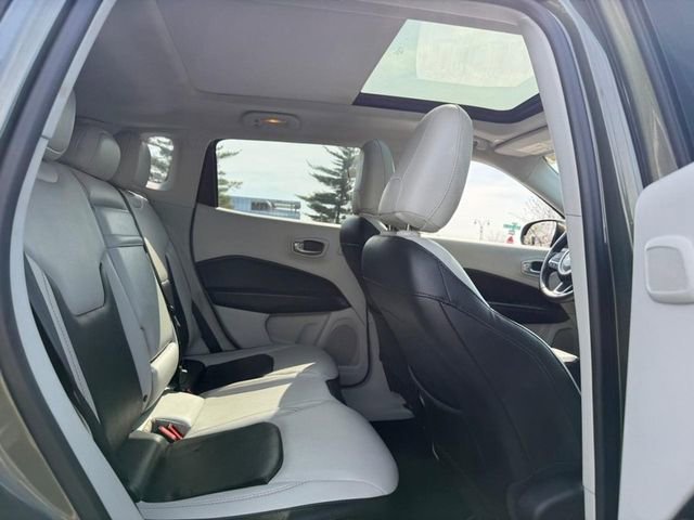 Used 2018 Jeep Compass Limited w/ Navigation Group image 11