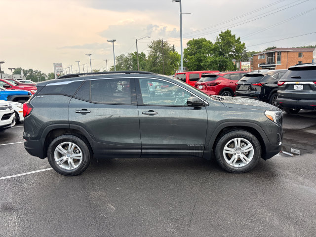 Used 2020 GMC Terrain SLE w/ Driver Convenience Package FWD image 31