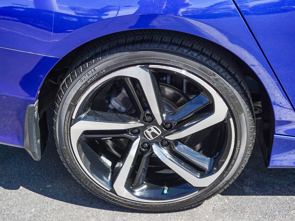 Used 2018 Honda Accord Sport image 8