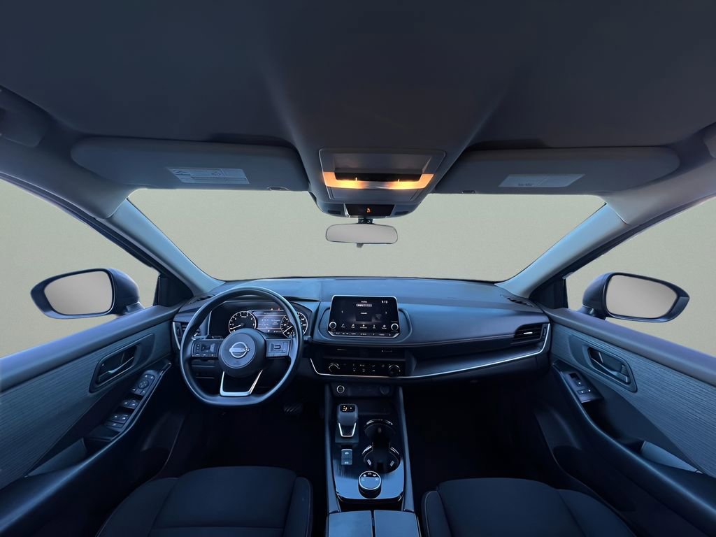 Used 2023 Nissan Rogue S image 18