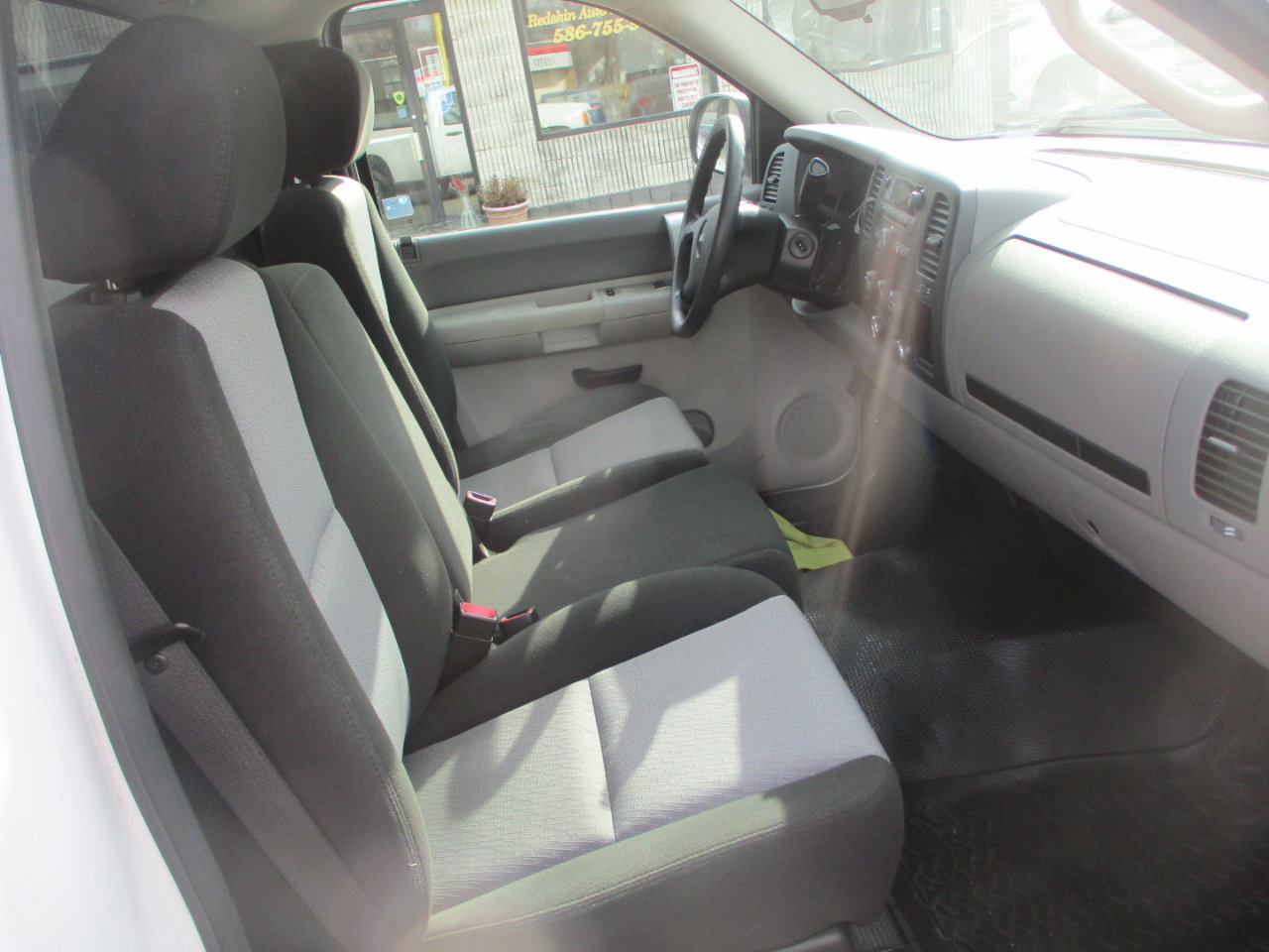 Used 2009 GMC Sierra 1500 W/T w/ SL Package image 7