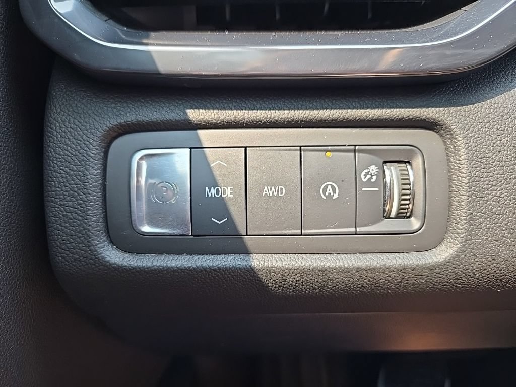 Used 2025 GMC Acadia AT4 w/ Super Cruise Package AWD/4WD image 22