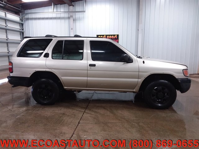Used 1998 Nissan Pathfinder SE AWD/4WD image 5