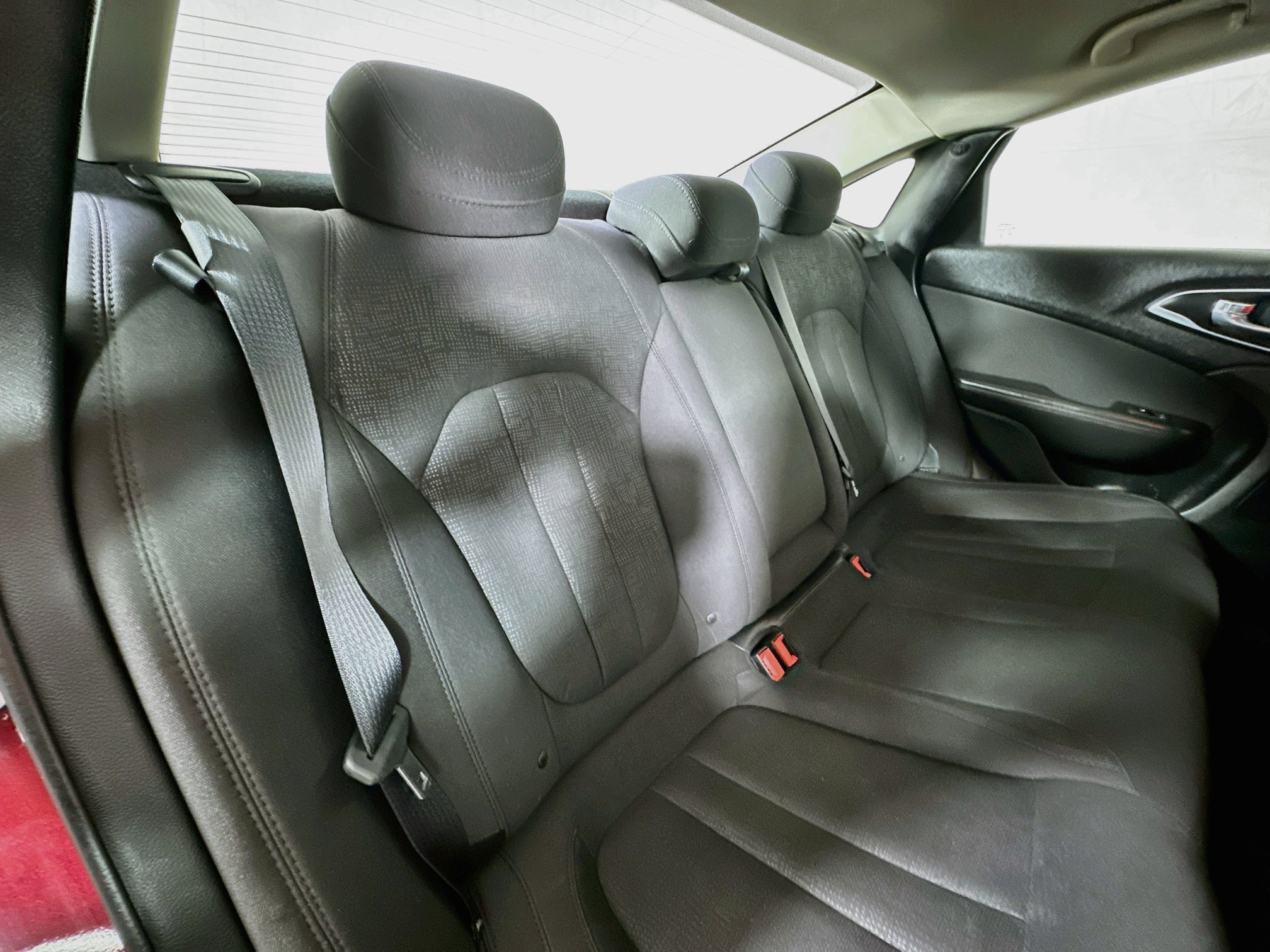 Used 2015 Chrysler 200 Limited w/ Convenience Group FWD image 24