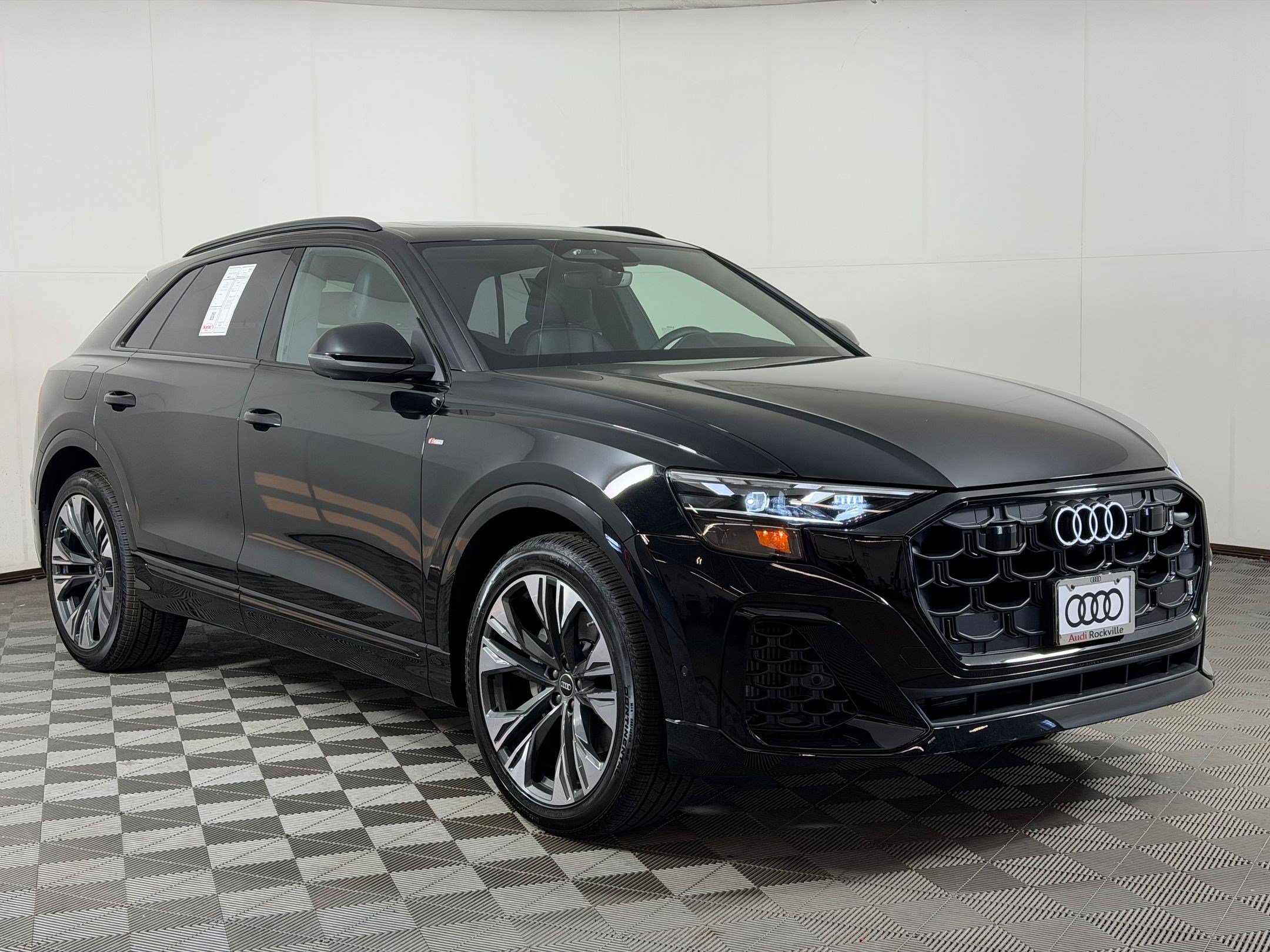 New 2027 Audi Q8 Premium Plus AWD/4WD image 7